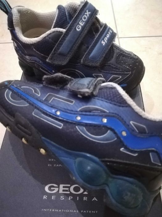 Vendo sapatilhas GEOX