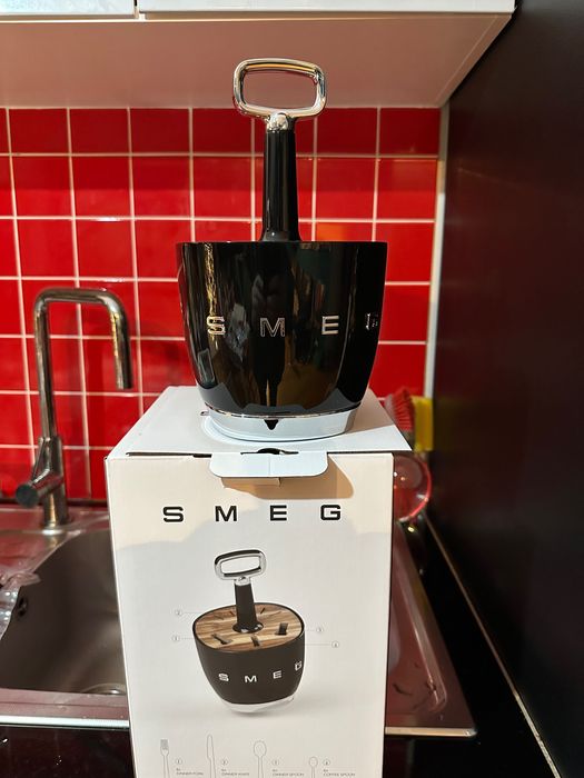 Faqueiro completo SMEG(Novo Na Caixa)