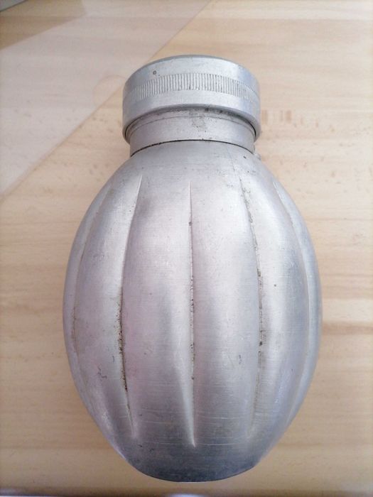 Bidon wojskowy harcerski survival aluminium
