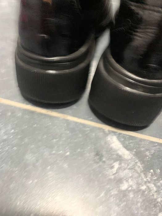 Продам лофери 38 розмір.