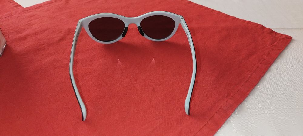 Modne okulary Adidas,nastolatki,kobiety