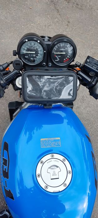Honda CB-1 (NC27)