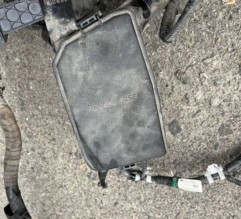 Блок предохранителей на Toyota Camry 70