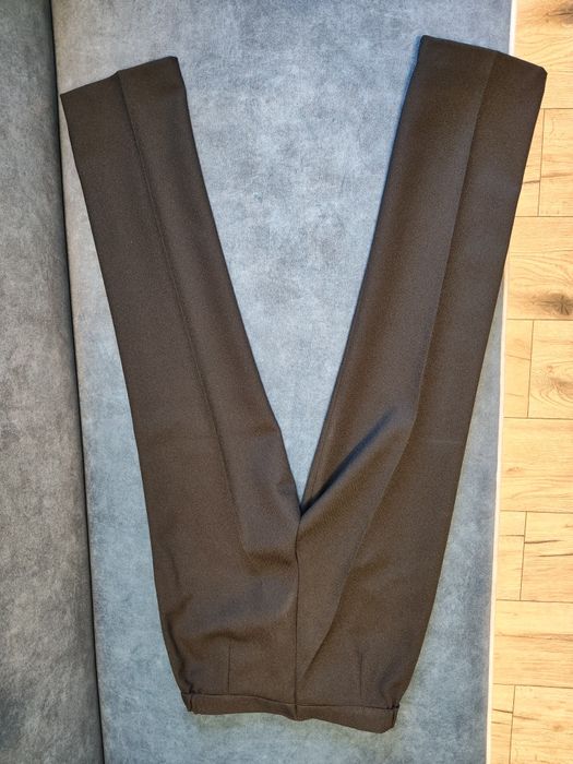 Spodnie czarne eleganckie na komunię