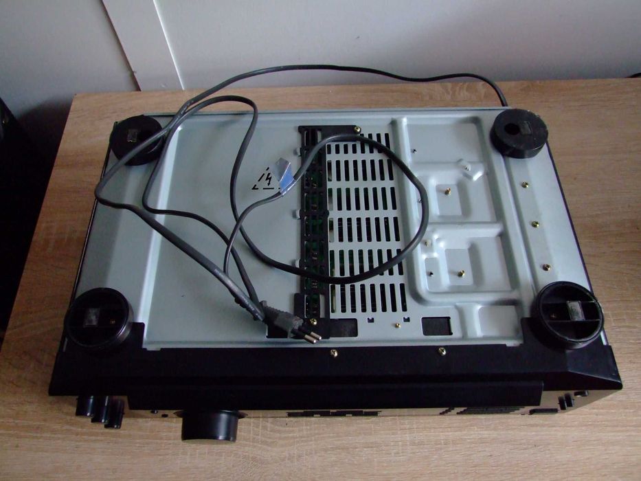 Sony STR-DE135     .