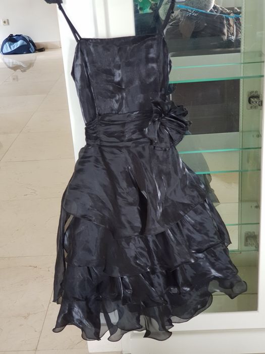 Vestido de cerimónia preto