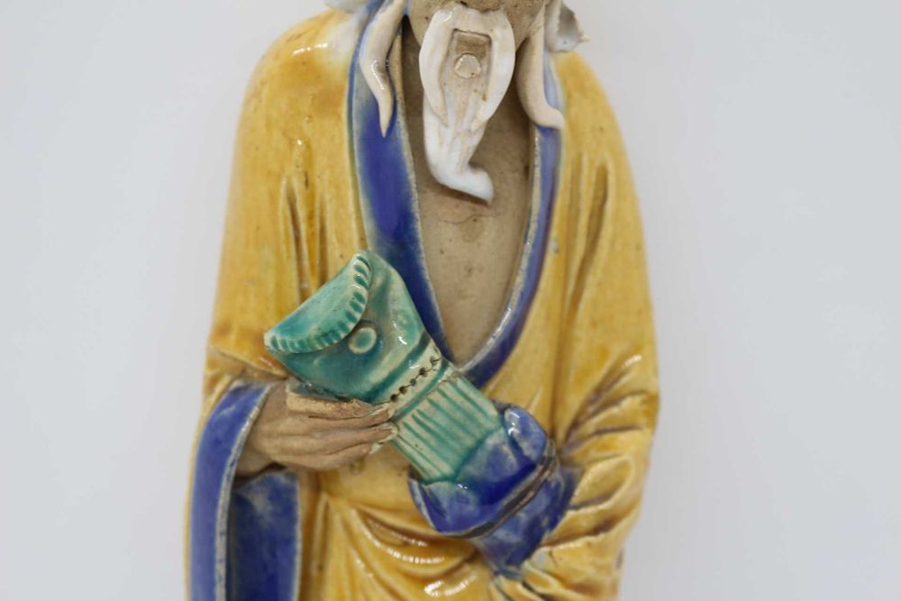 Divindade em Grés Chinês Dinastia Ming XIX 26 cm