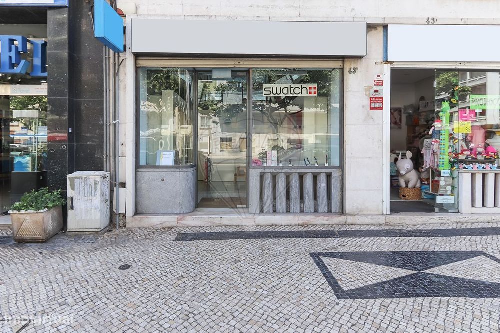 loja na Av de Roma excelente localização