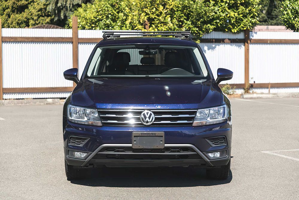 Volkswagen Tiguan      2021