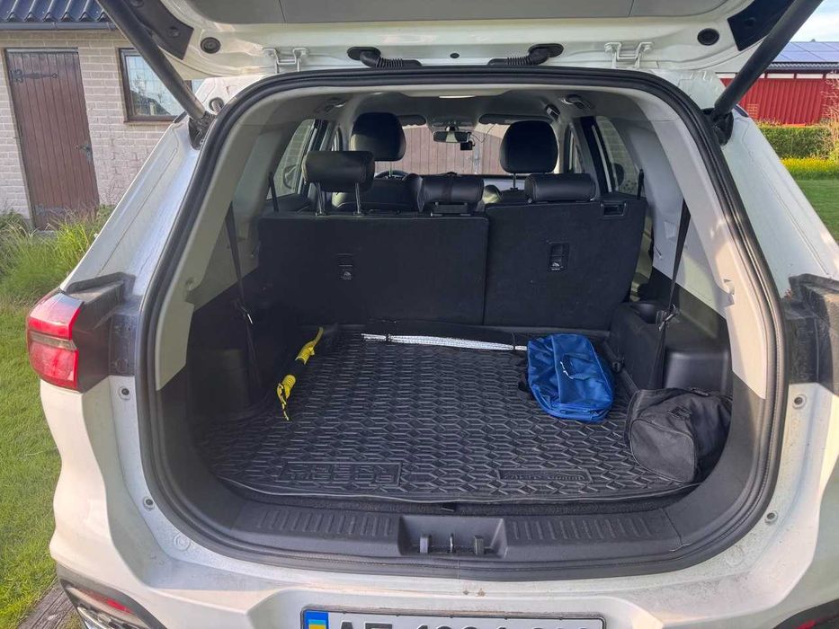 кроссовер Cherry Tiggo 8