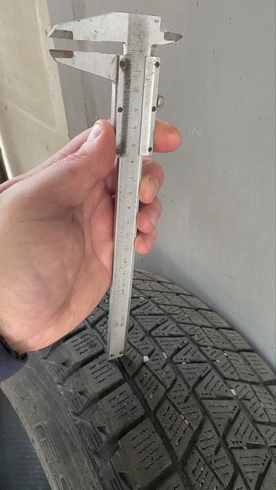 Шини зимові Bridgestone Blizzak dm v1 225 65 r17