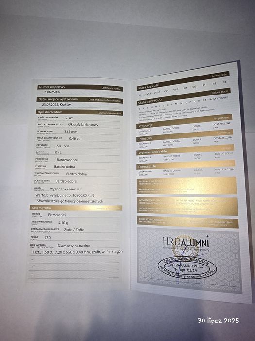 Pierścionek złoty, szafir, diamenty