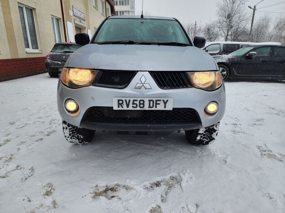 Mitsubishi L200 2009 рік в Україні!