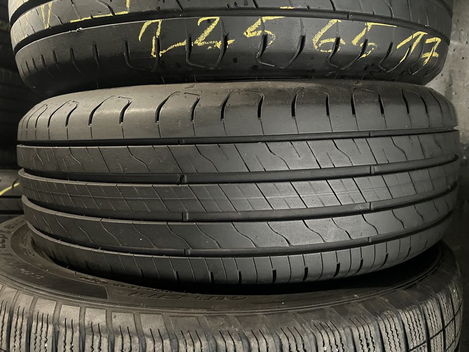 666 Как новые летние шины R17 225/65 Goodyear