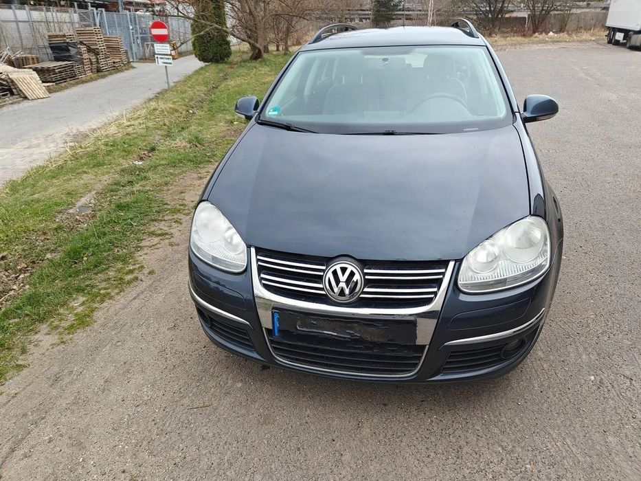 Volkswagen Golf Kombi 2009 року з пробігом 236 000 км.
