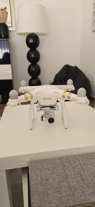 Vendo drone phantom 4 e 3 profissional