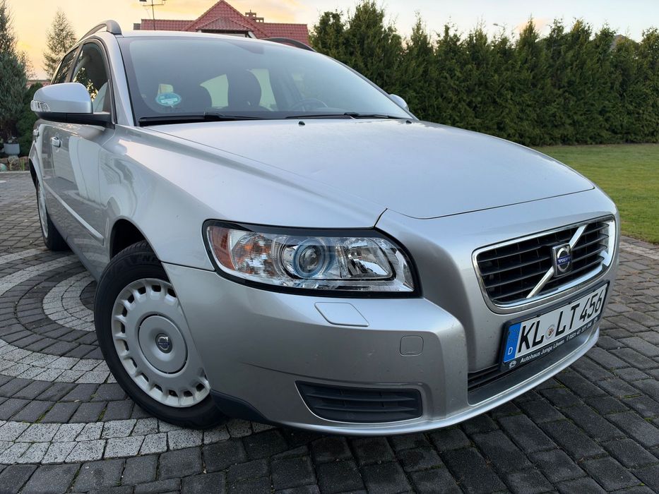 Volvo V50