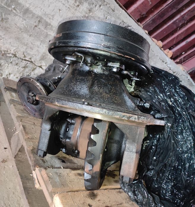 500-2402010 Редуктор заднього моста МАЗ 500 (12х32) в зборі з ручніком