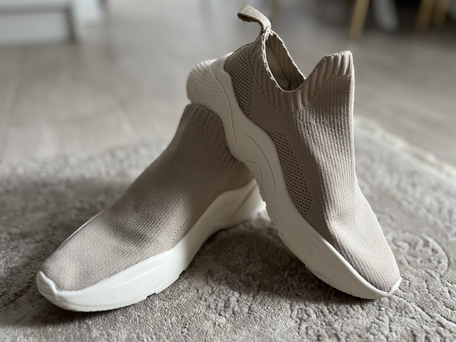 Кросівки H&M (стан нових)