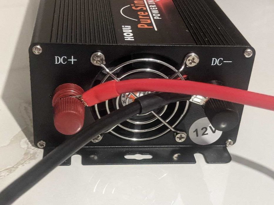 Інвертор напруги 3000W 12V на 220V. Чистий синус із РК-дисплеєм