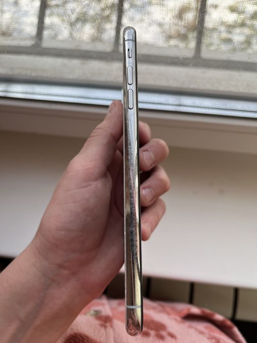 ПРОДАМ СРОЧНО!iphone 10 xs max білий