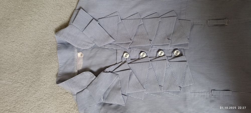 Продам б/в блузку на підлітка