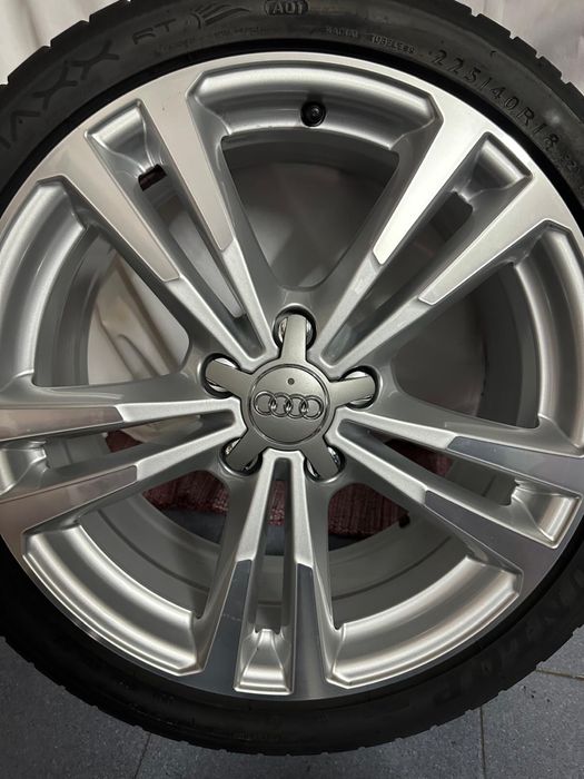 Quatro jantes originais Audi S3 NOVAS