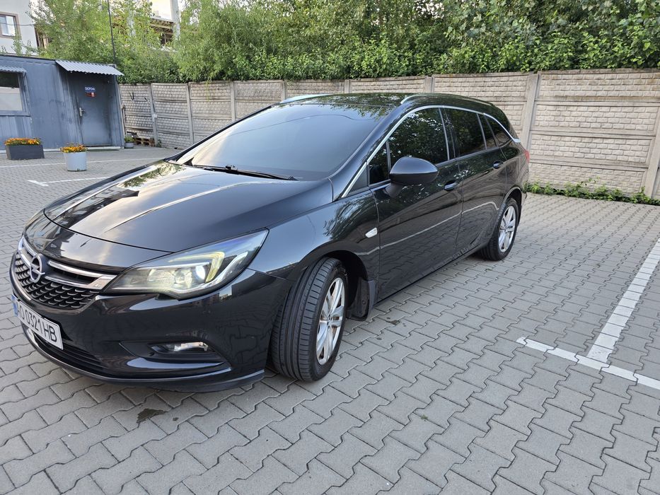 Продам Opel Astra K 2016