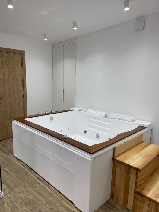 Sunset SPA apart (джакузі, кінотеатр, тераса)