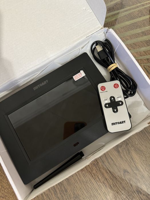 Цифровий годинник/будильник Mitoart