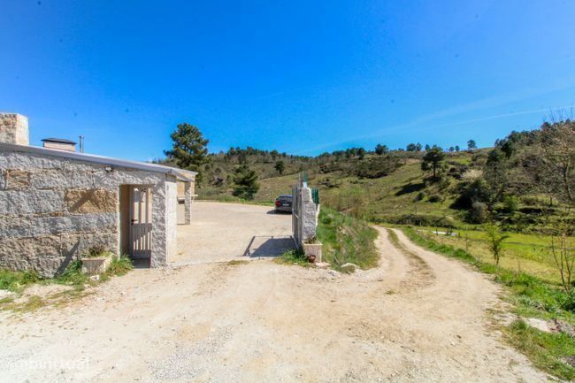 Quinta com 5 Hectares e Moradia Renovada | Vista Panorâmica sobre ...