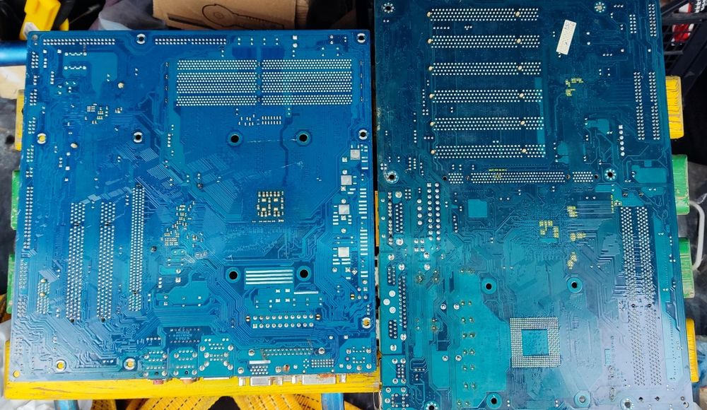 Материнські плати ASRock AM2 + Intel Socket 478 | DDR / DDR2