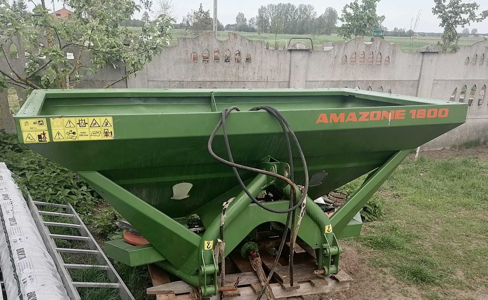 Rozsiewacz nawozu Amazone ZA-F 604 R