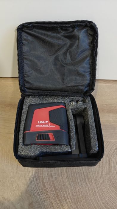 Uni-T Laser LM570LD    linhas verdes