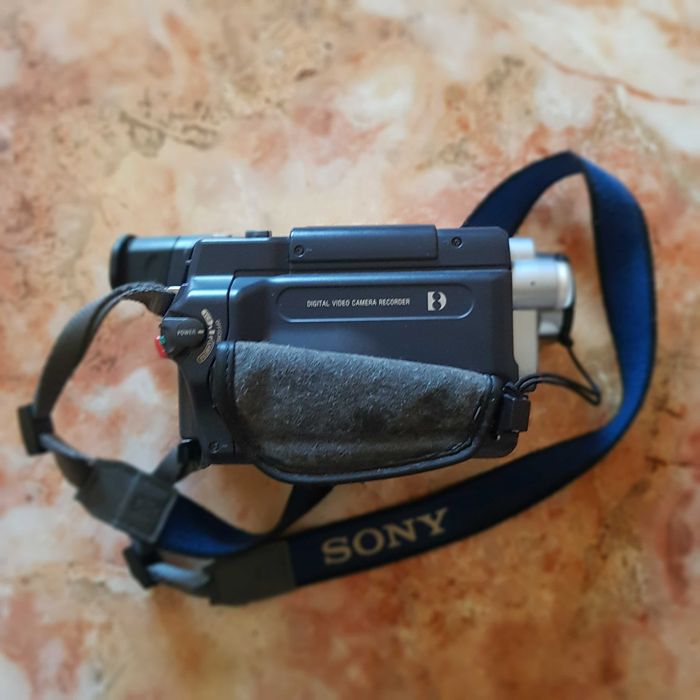 Kamera SONY Digital 8 Handycam DCR-TRV250E z dodatkami !!!