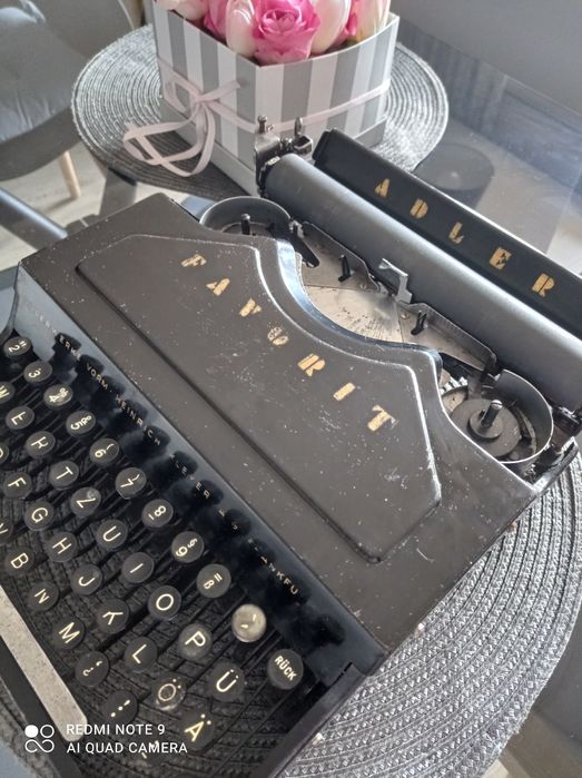 Maszyna do pisania Adler Favorit