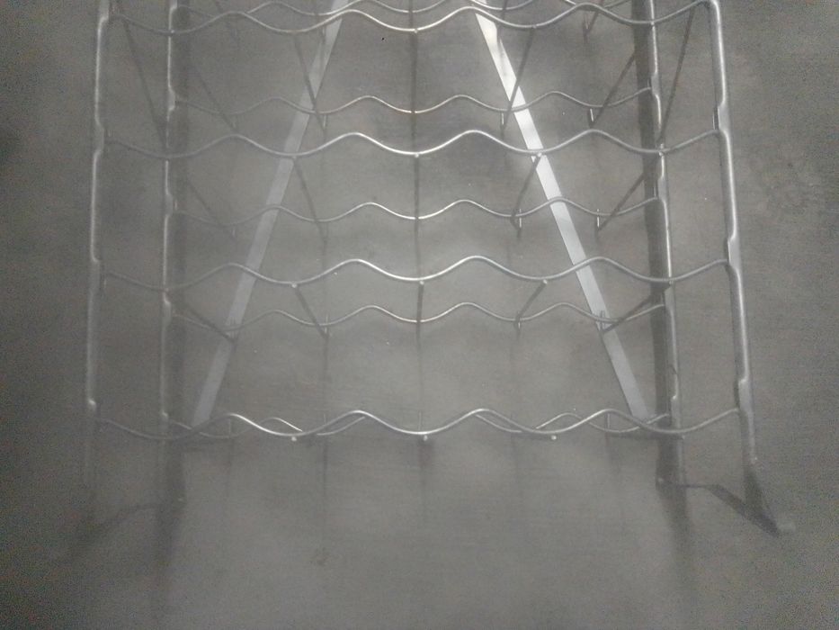 Garrafeira. Em ferro galvanizado REBIXA Preço