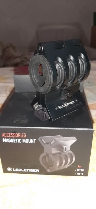 Крепление "ledlenser"для подствольного фанаря.