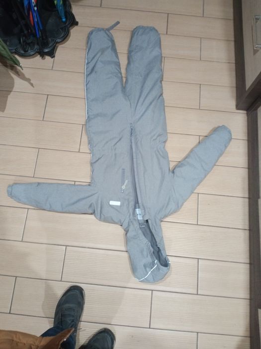 Kombinezon zimowy 128.    5 10 15