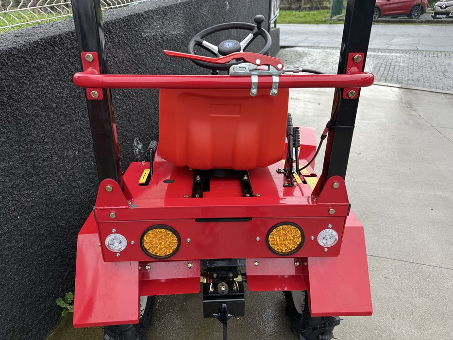 Mini trator 4x4 a diesel