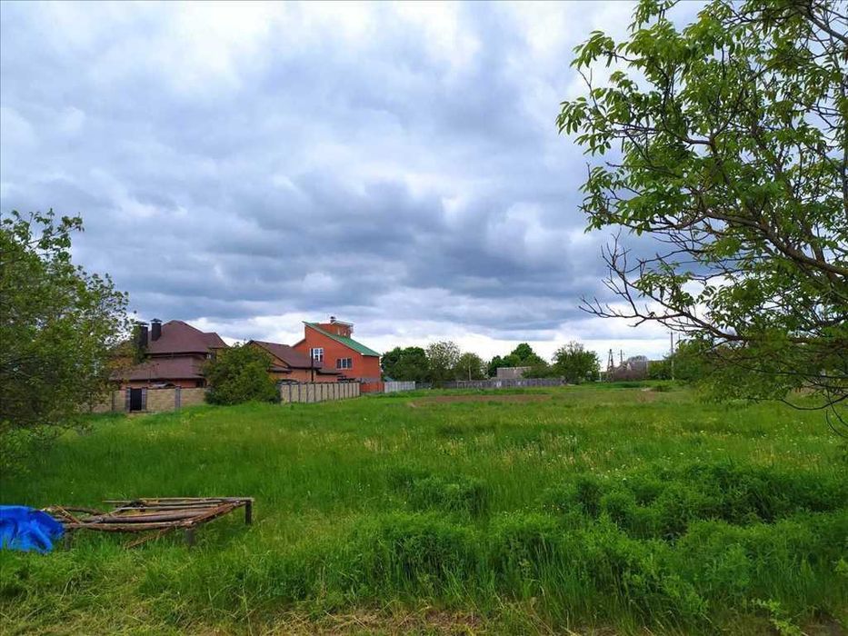 Відмінна ділянка в центрі Гожулів