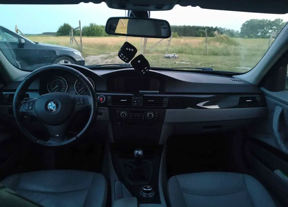 BMW e91 325i LCI
