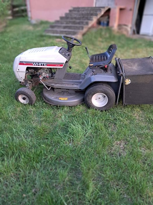 Kosiarka traktorek MTD