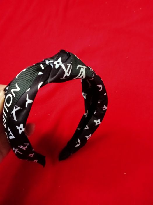 Nowa opaska na głowę 

Zapraszam na pozostałe aukcje

Łódź górna