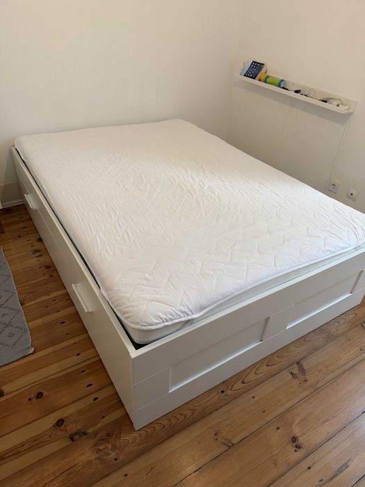 Cama de Casal IKEA Brimnes com Arrumação