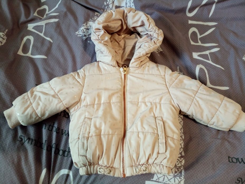 Куртка на дівчинку