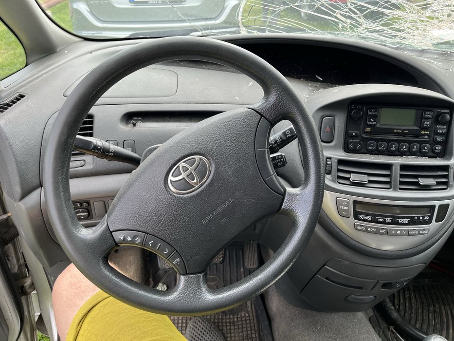 Тойота Превія toyota previa