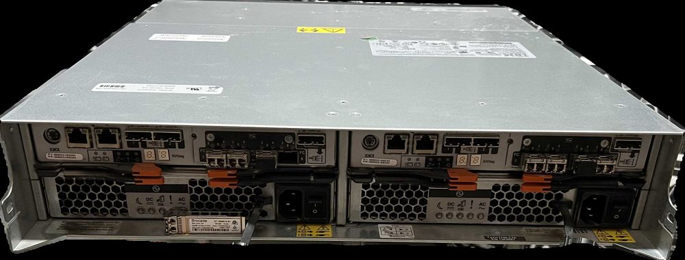 Macierz IBM DS3524 FC 24x2,5" + Ramki + Szyny