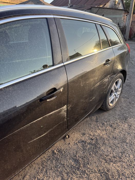 Opel Insignia 2.0 Дизель під запчастини або ремонт