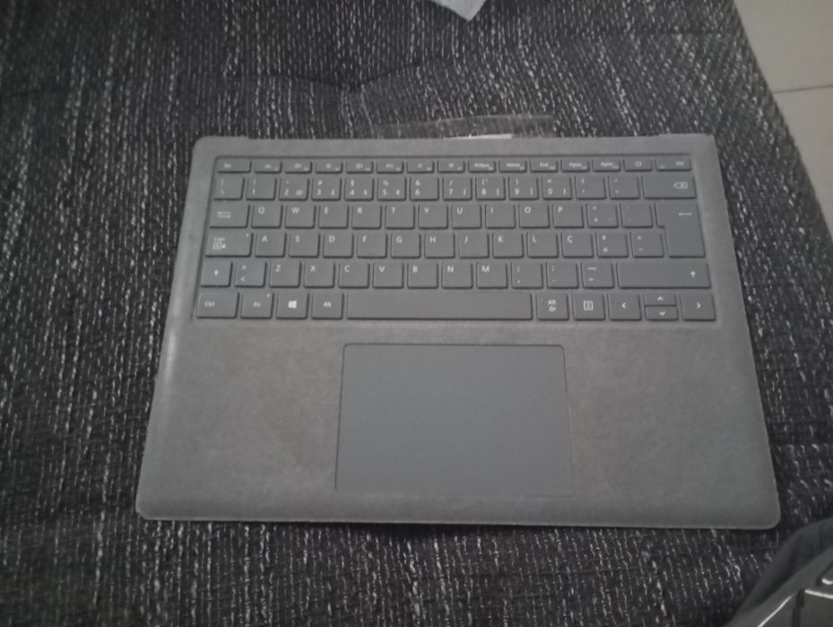 Microsoft surface laptop 4 peças